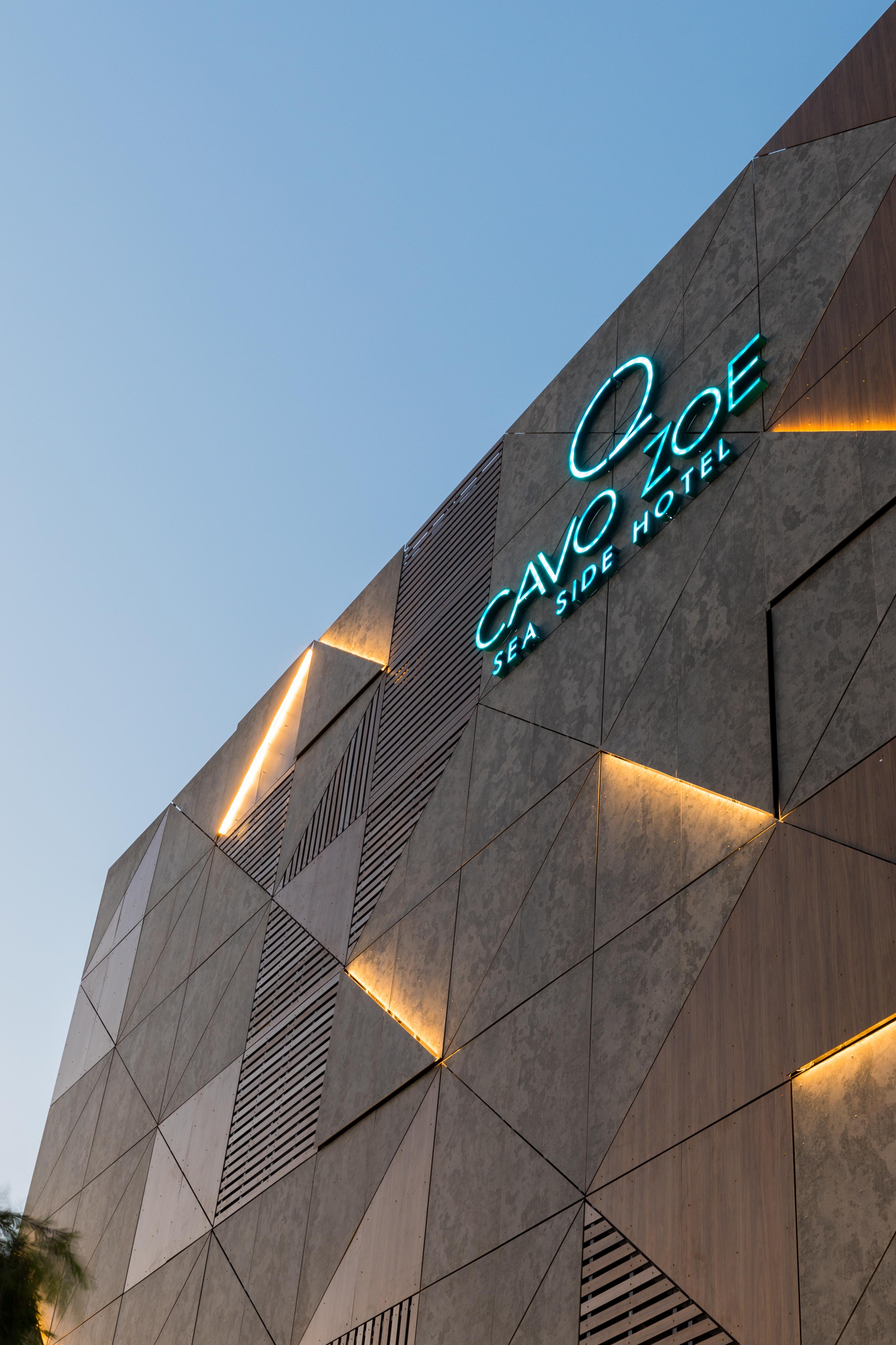 פרוטאראס Iris Beach Hotel מראה חיצוני תמונה
