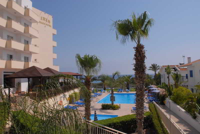 פרוטאראס Iris Beach Hotel מראה חיצוני תמונה