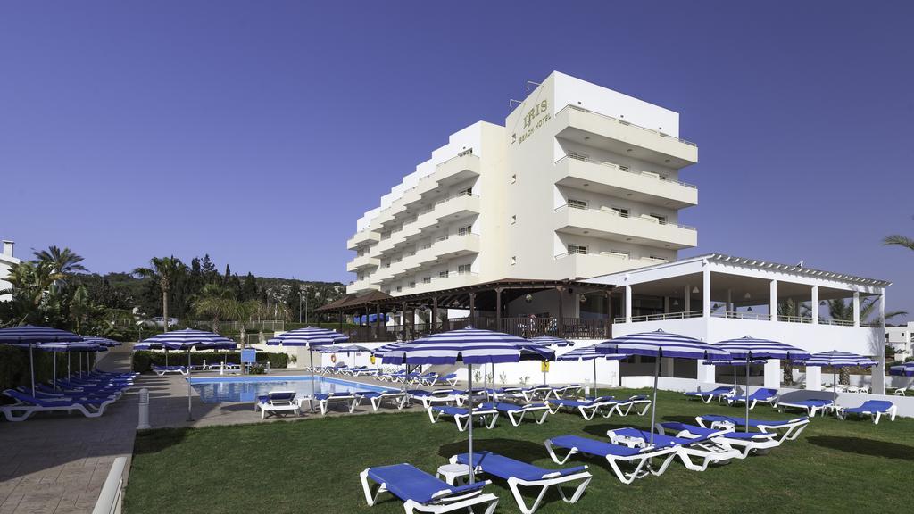 פרוטאראס Iris Beach Hotel מראה חיצוני תמונה